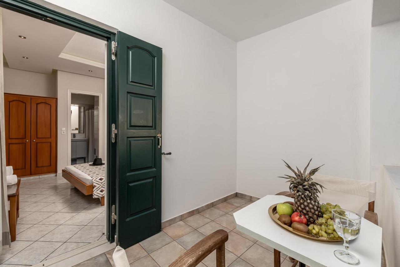 Hotel Palatia Naxos City ภายนอก รูปภาพ