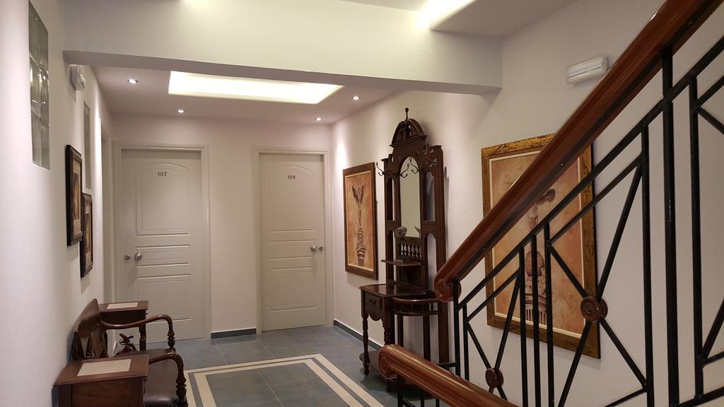 Hotel Palatia Naxos City ภายนอก รูปภาพ