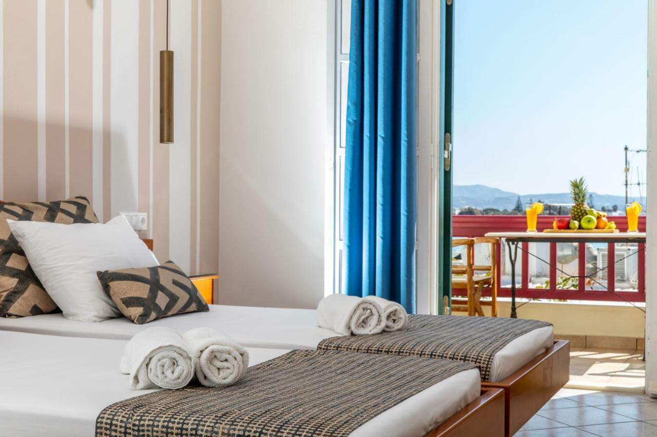 Hotel Palatia Naxos City ภายนอก รูปภาพ