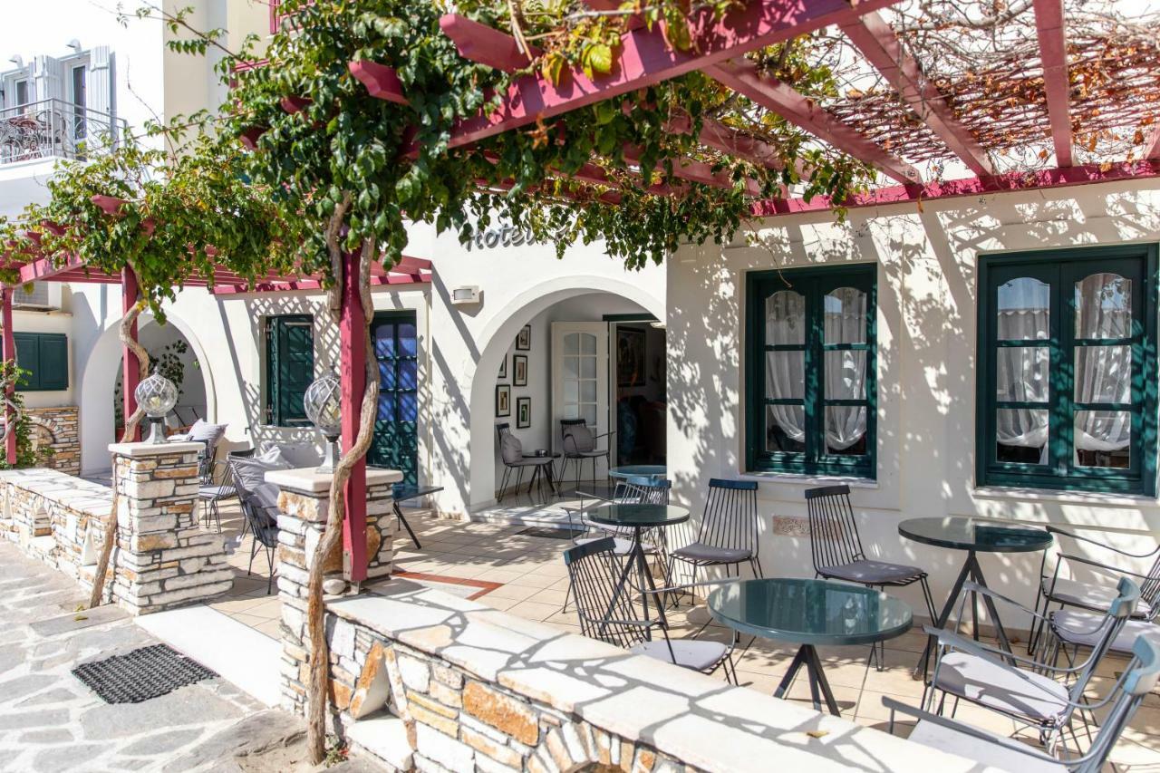 Hotel Palatia Naxos City ภายนอก รูปภาพ